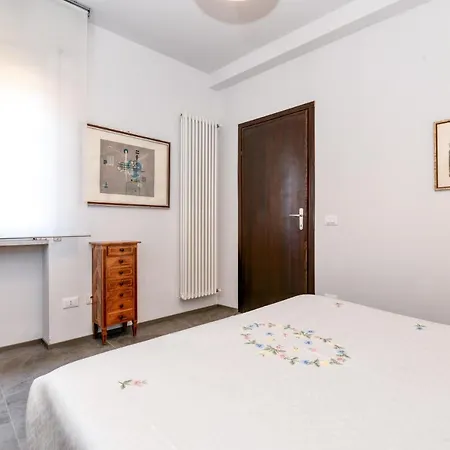 Tripoli 3* Дезенцано-дель-Гарда