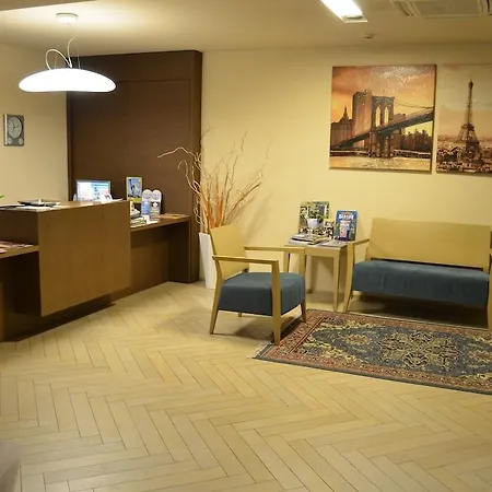 Отель Tripoli Дезенцано-дель-Гарда