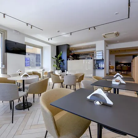 Tripoli Hotel