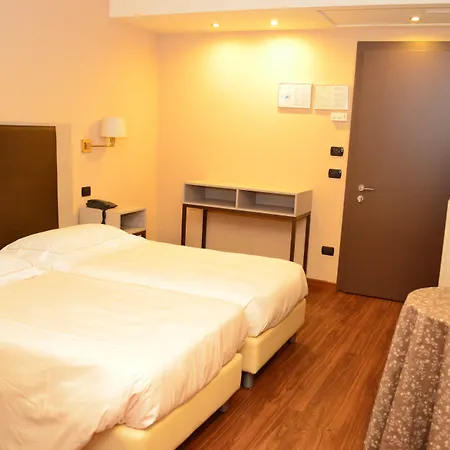 Tripoli Hotel Desenzano del Garda