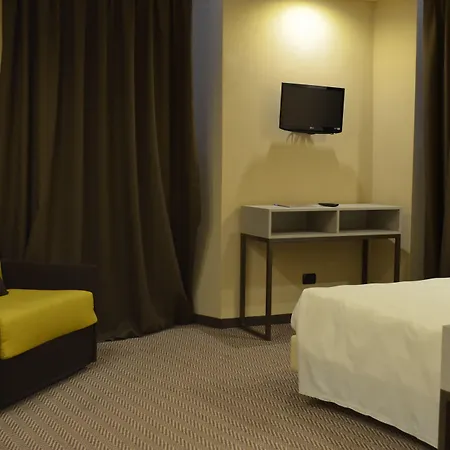 Tripoli 3* Desenzano del Garda