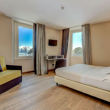 Tripoli 3*