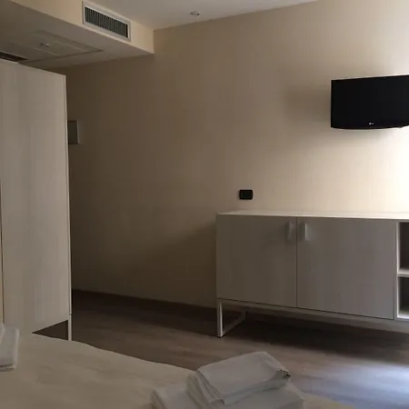 Tripoli 3* Desenzano del Garda